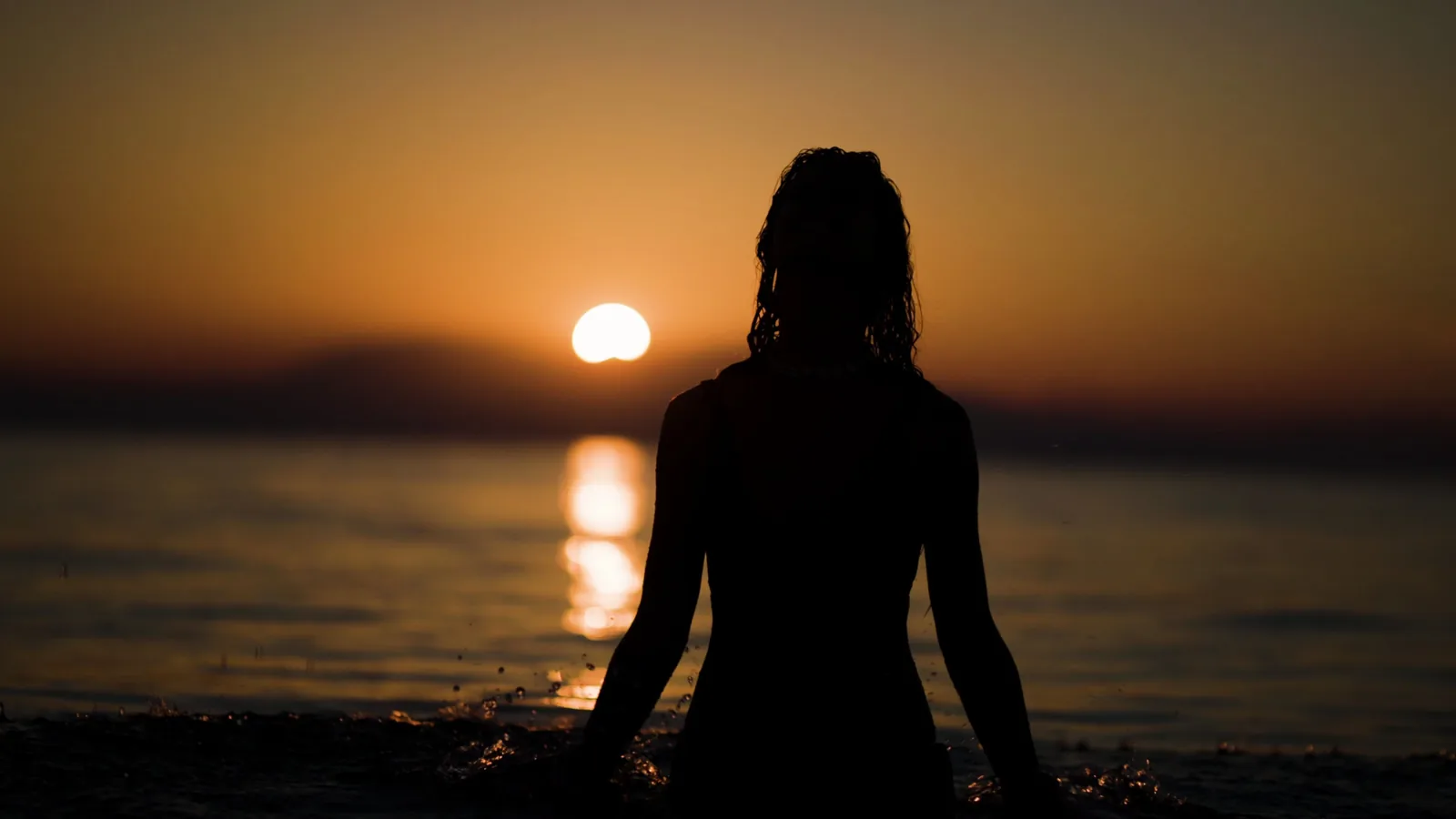 How To Create A Relaxing Evening Wind Down Routine | Leewilde